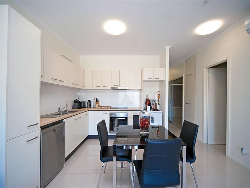 10/10-16 Light Common, Mawson Lakes SA 5095