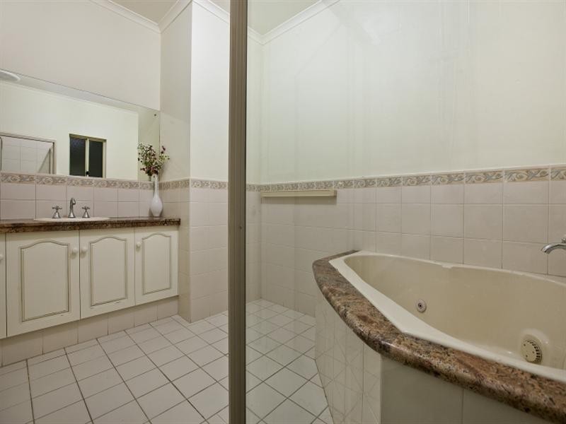 11 Hillside Court, Walkley Heights SA 5098