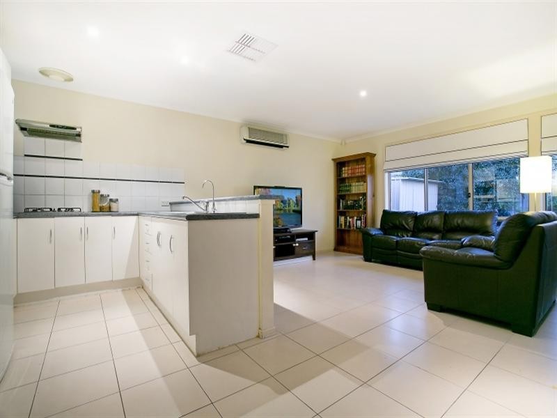 13 Farnborough Street, Oakden SA 5086