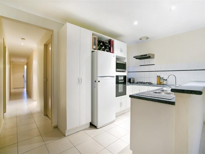 13 Farnborough Street, Oakden SA 5086