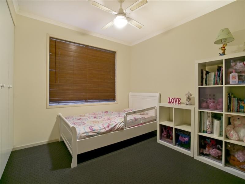 13 Farnborough Street, Oakden SA 5086