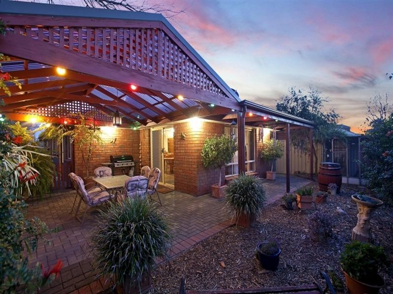 35 Farnborough Street, Oakden SA 5086