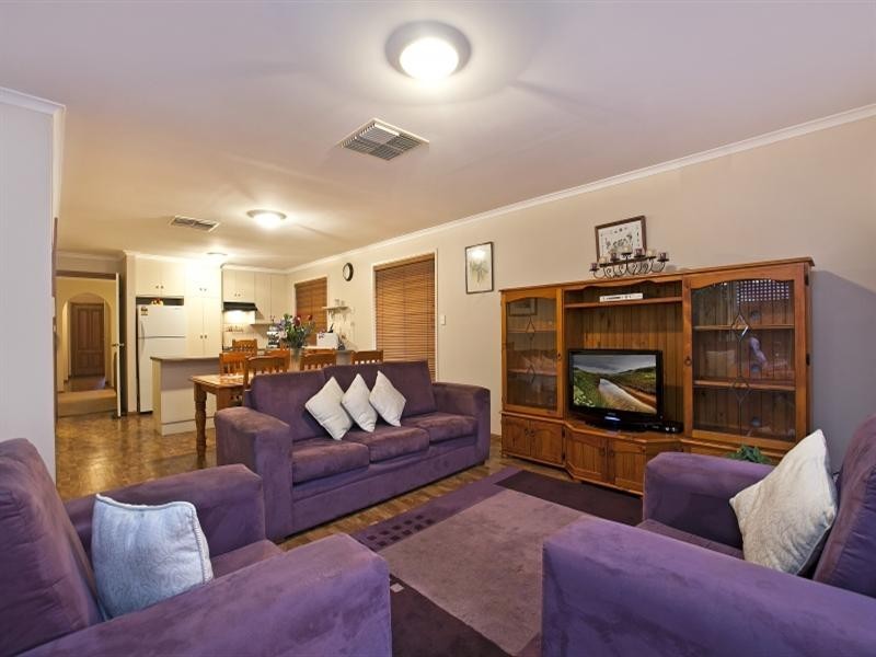 35 Farnborough Street, Oakden SA 5086