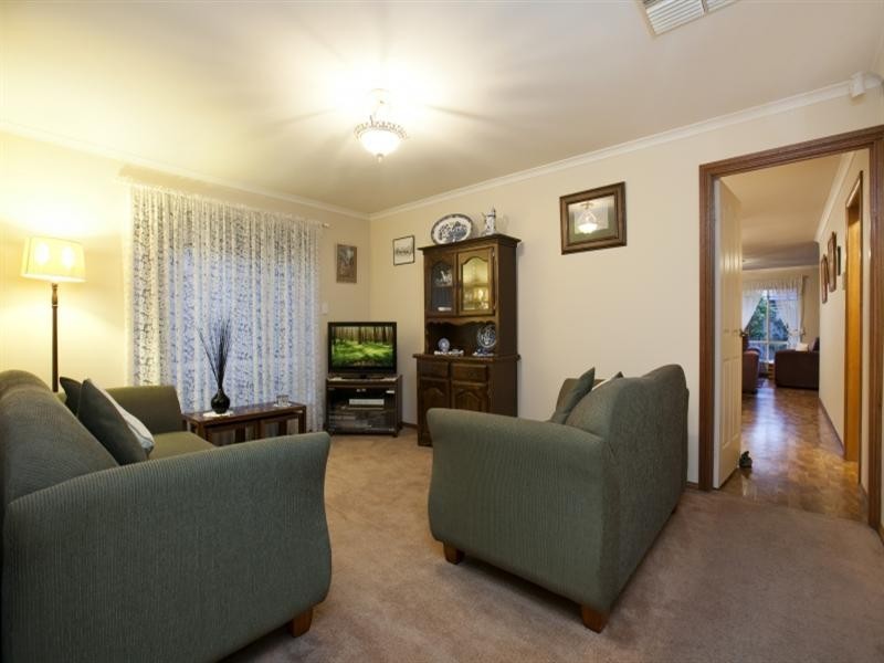35 Farnborough Street, Oakden SA 5086
