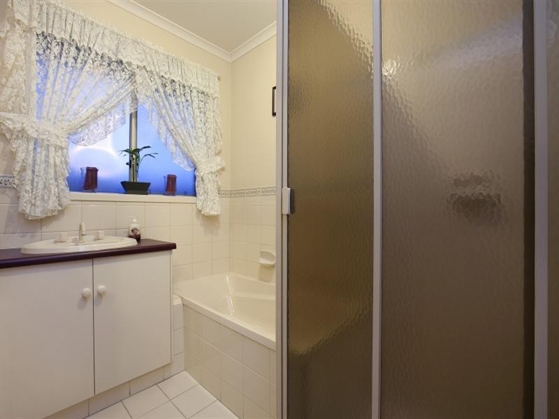 35 Farnborough Street, Oakden SA 5086