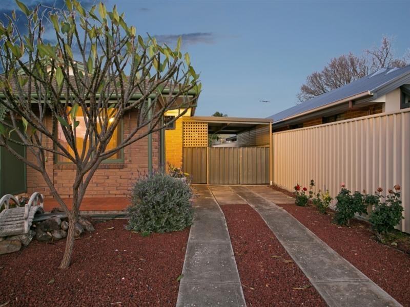 2/54 Blyth Street, Clearview SA 5085