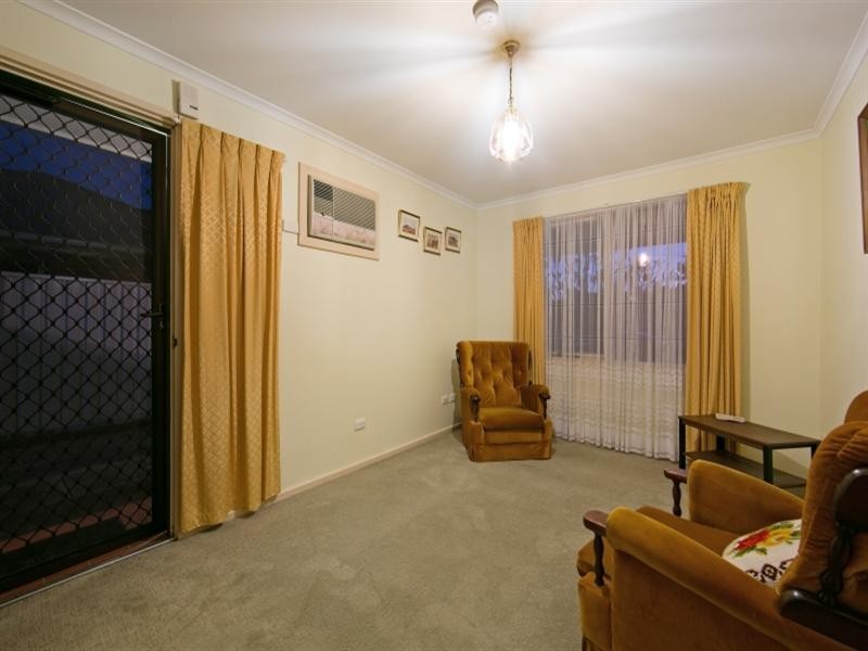 2/54 Blyth Street, Clearview SA 5085