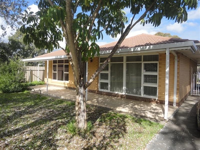 18 Esther Binks Avenue, Greenacres SA 5086