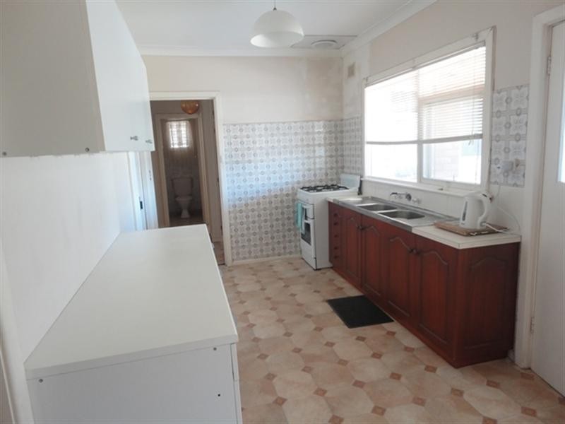 18 Esther Binks Avenue, Greenacres SA 5086