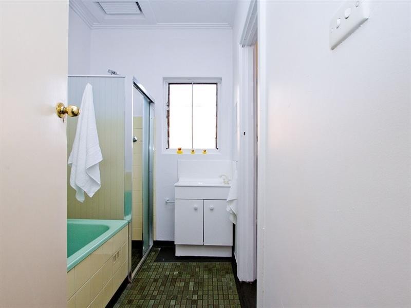 2a Selkirk Avenue, Clearview SA 5085