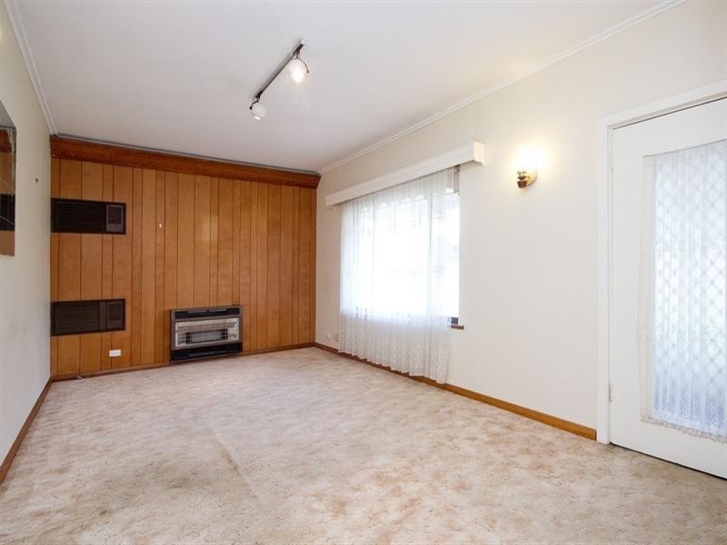 20 Walton Avenue, Clearview SA 5085