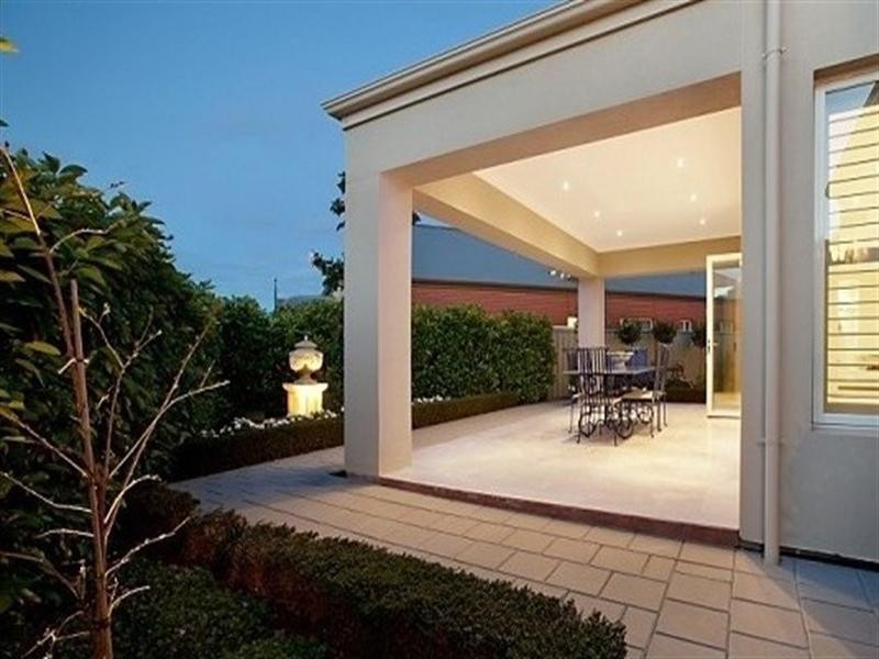 9 Dutton Avenue, Mawson Lakes SA 5095