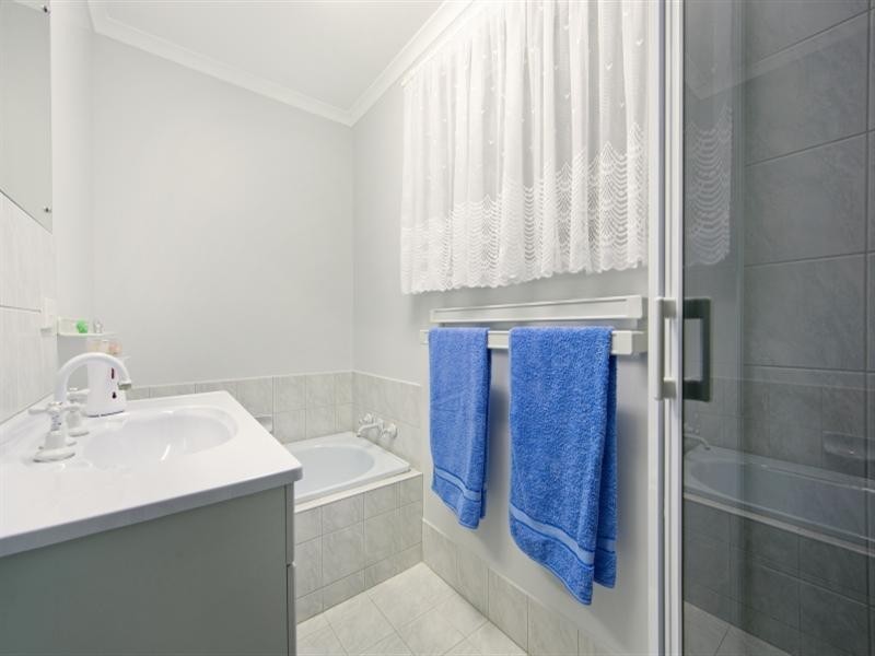 4 Shiraz Street, Wynn Vale SA 5127