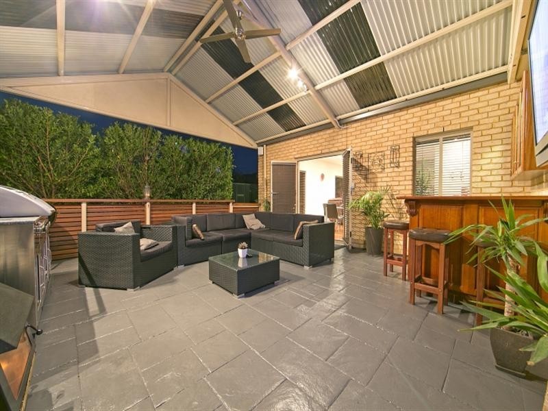 42 Lord Howe Crescent, Mawson Lakes SA 5095