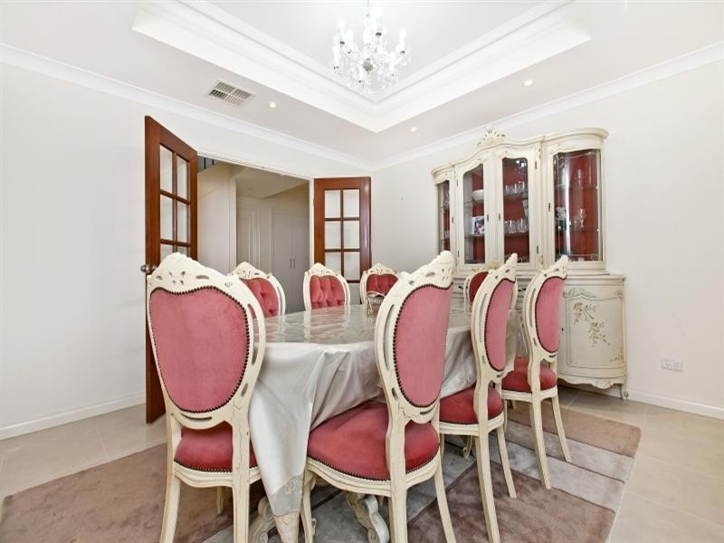 1 Brian Way, Valley View SA 5093