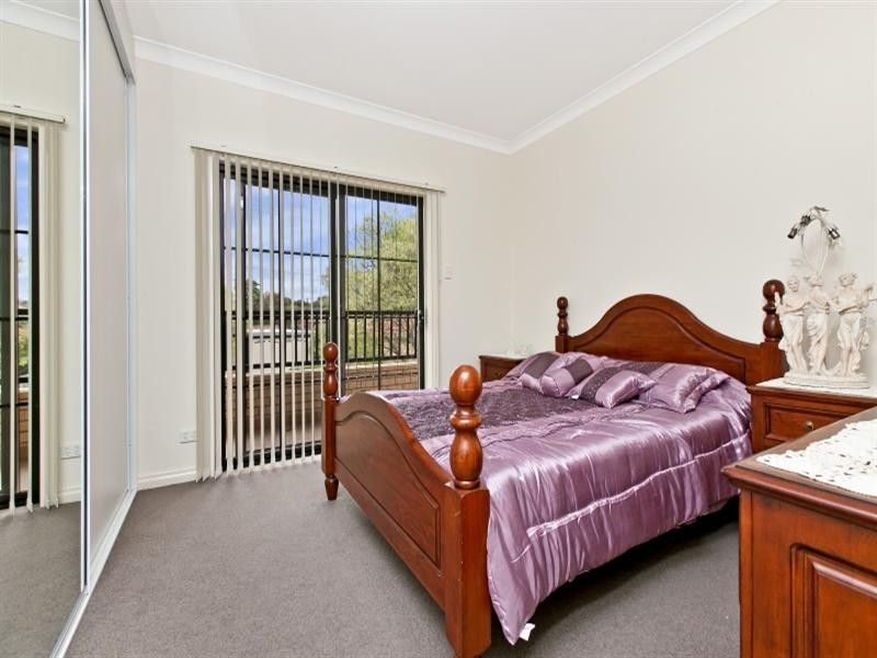 1 Brian Way, Valley View SA 5093