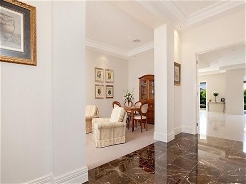 9 Dutton Avenue, Mawson Lakes SA 5095