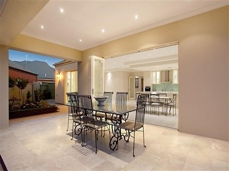 9 Dutton Avenue, Mawson Lakes SA 5095