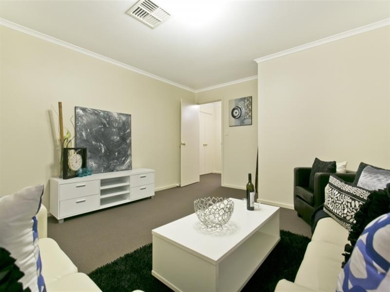 53 Saltram Parade, Oakden SA 5086