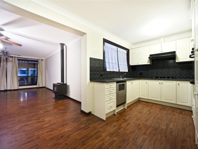 24 Telford Crescent, Modbury Heights SA 5092