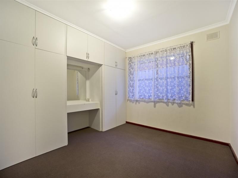 24 Telford Crescent, Modbury Heights SA 5092