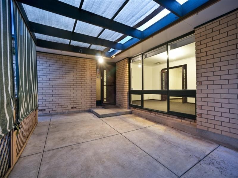 24 Telford Crescent, Modbury Heights SA 5092