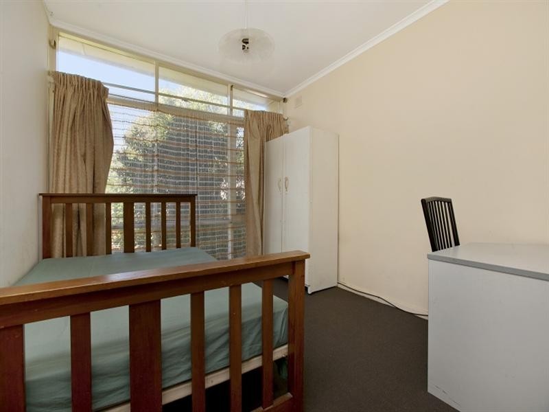 14 Julie Road, Para Hills SA 5096