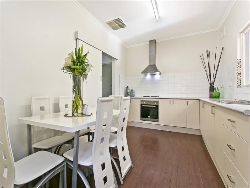 6 Redwood Avenue, Redwood Park SA 5097