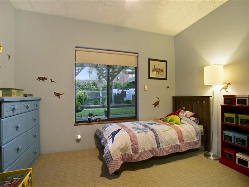 31 HARRIS Road, Vale Park SA 5081