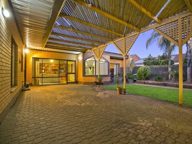 31 HARRIS Road, Vale Park SA 5081