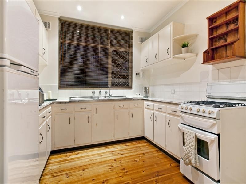 15 Parslow Road, Para Hills SA 5096