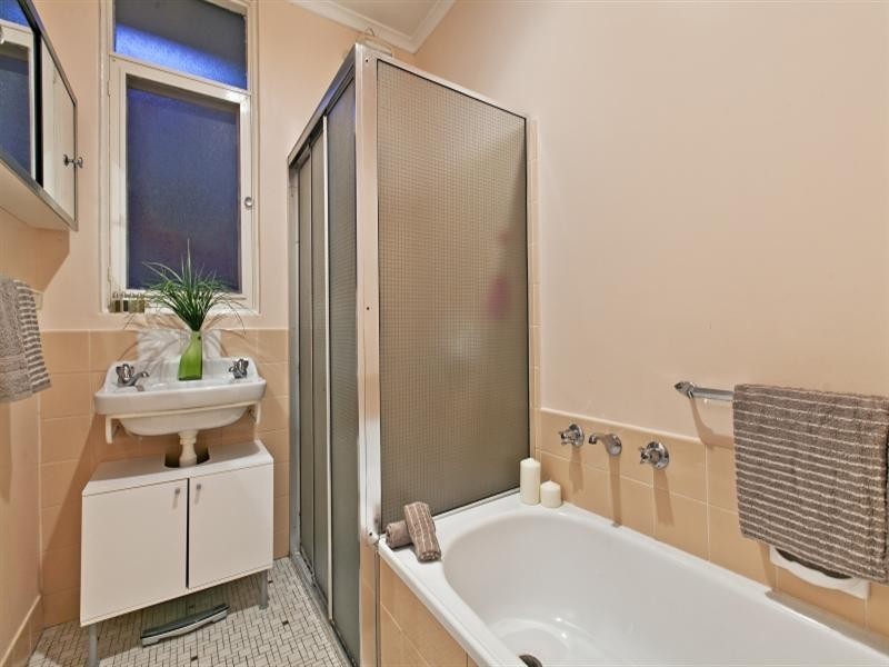 15 Parslow Road, Para Hills SA 5096