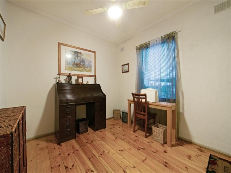 7 Amber Avenue, Clearview SA 5085