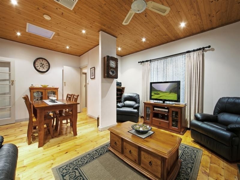 7 Amber Avenue, Clearview SA 5085