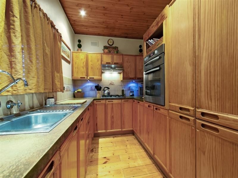 7 Amber Avenue, Clearview SA 5085