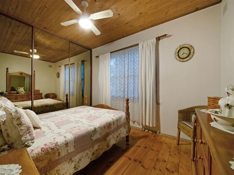 7 Amber Avenue, Clearview SA 5085