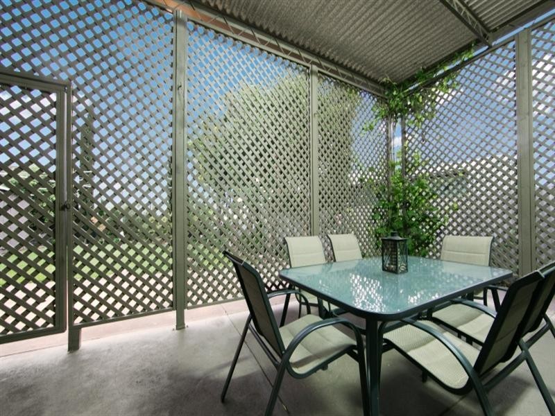 7 Amber Avenue, Clearview SA 5085