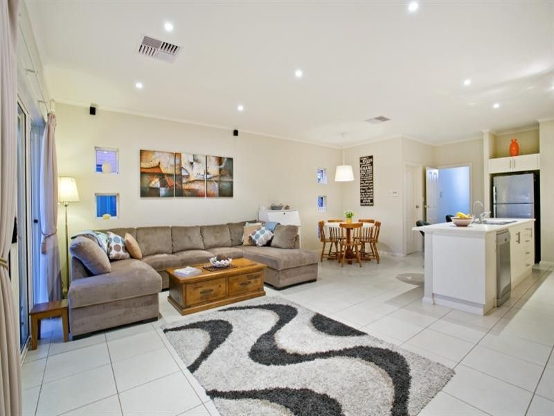 19 Caswell Circuit, Mawson Lakes SA 5095