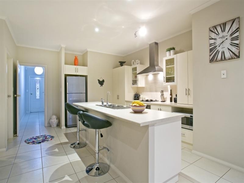 19 Caswell Circuit, Mawson Lakes SA 5095