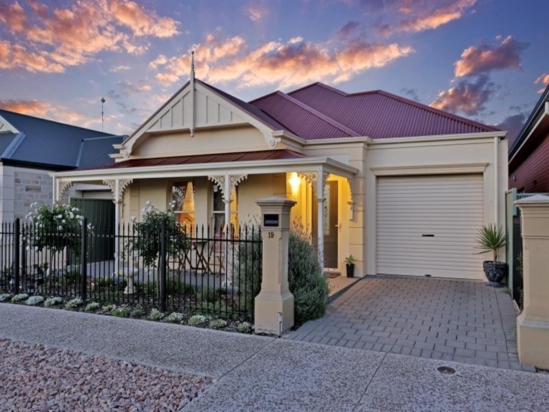 19 Caswell Circuit, Mawson Lakes SA 5095