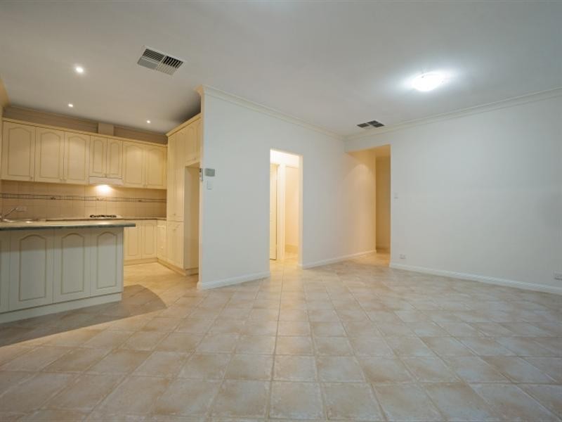 10 Balmoral Street, Hillcrest SA 5086