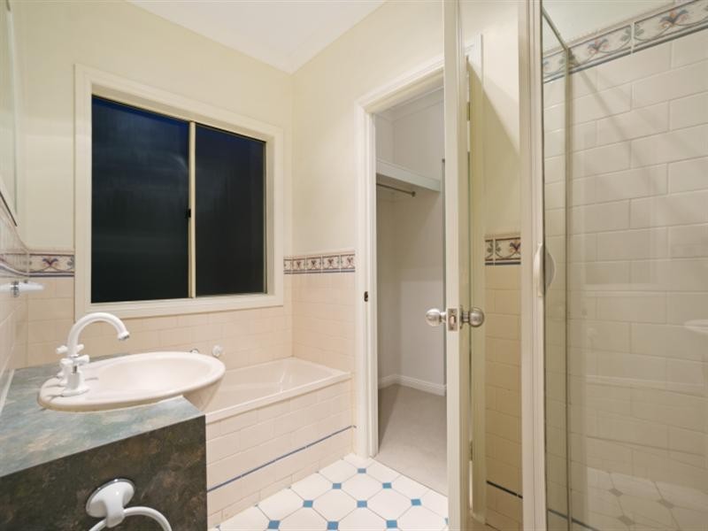 10 Balmoral Street, Hillcrest SA 5086