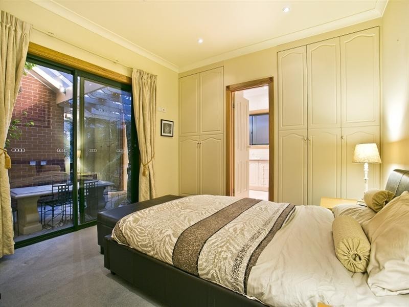 8 Dovecote Street, Oakden SA 5086