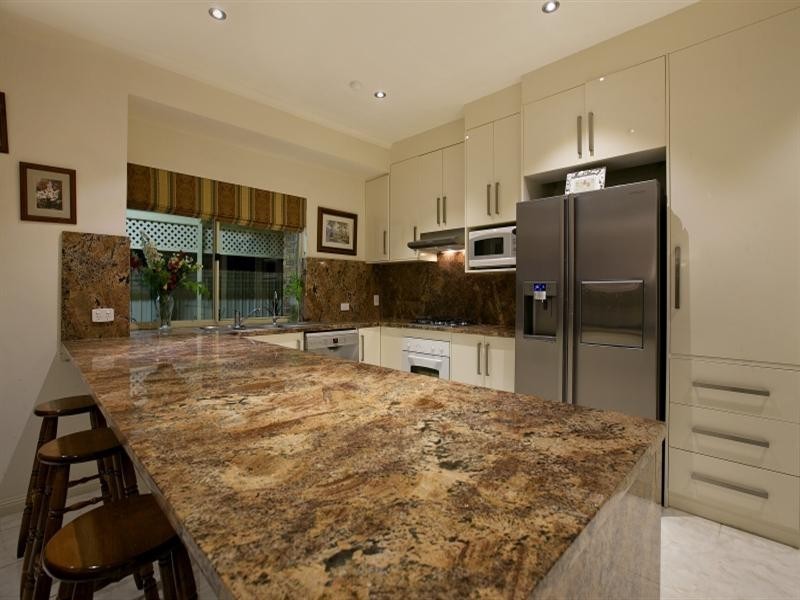 11 Hillside Court, Walkley Heights SA 5098