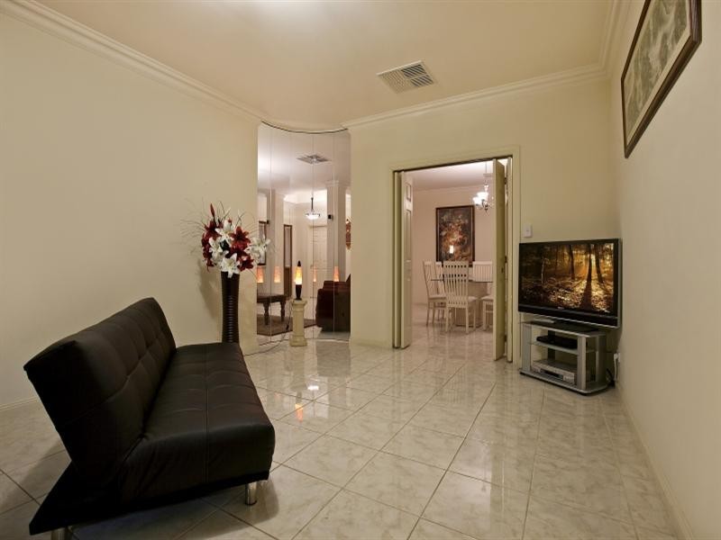 11 Hillside Court, Walkley Heights SA 5098