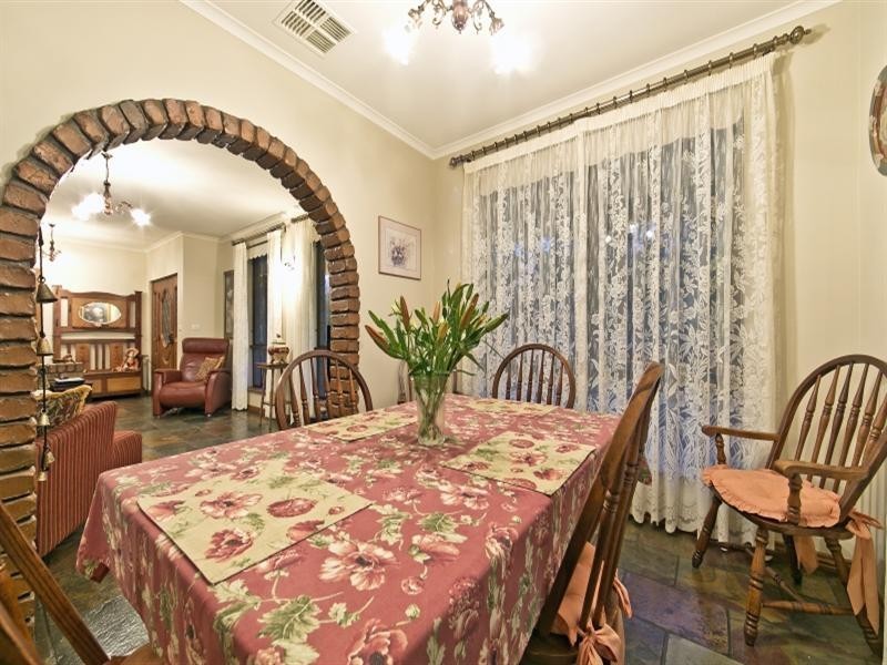 6 Kingfisher Drive, Modbury Heights SA 5092