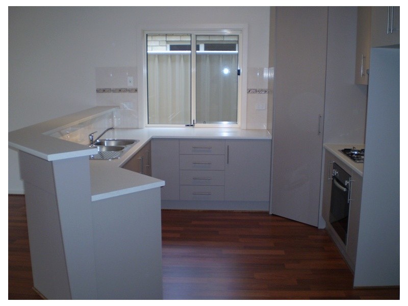 7a and 7b Art Avenue, Rostrevor SA 5073