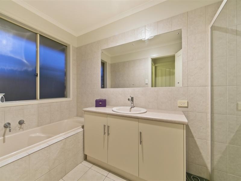 2 Westwood Court, Oakden SA 5086