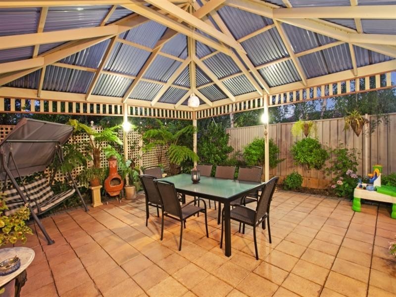 13 Mottistone Court, Oakden SA 5086