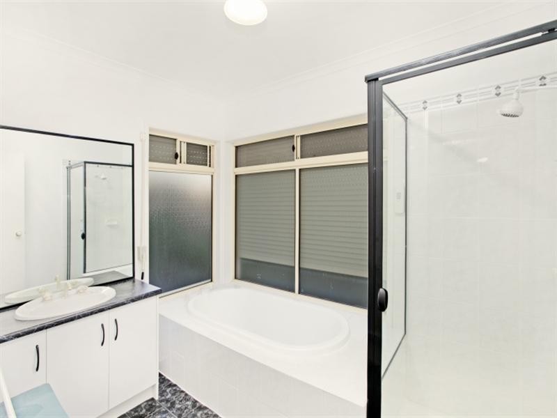 13 Mottistone Court, Oakden SA 5086